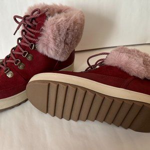 KOOLABURRA by UGG Women’s lace up Boots